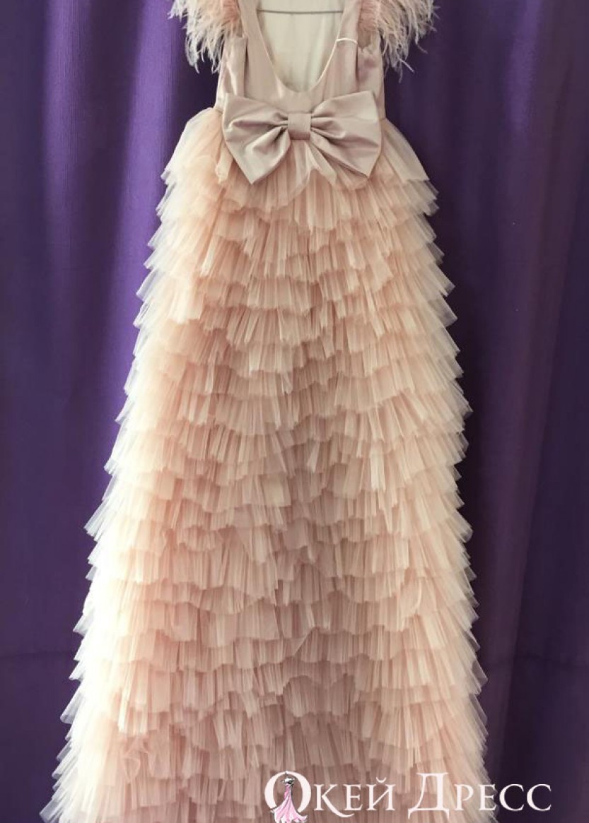 Розовое ярусное платье со шлейфом Pure SOUL  напрокат или продажу