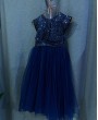 Синее детское платье с пайетками и бантом