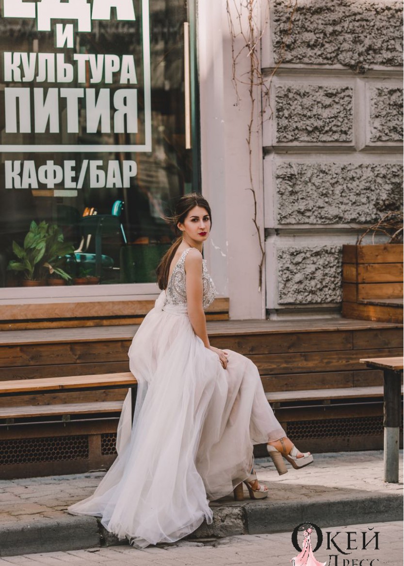 Белое свадебное платье напрокат фатиновое