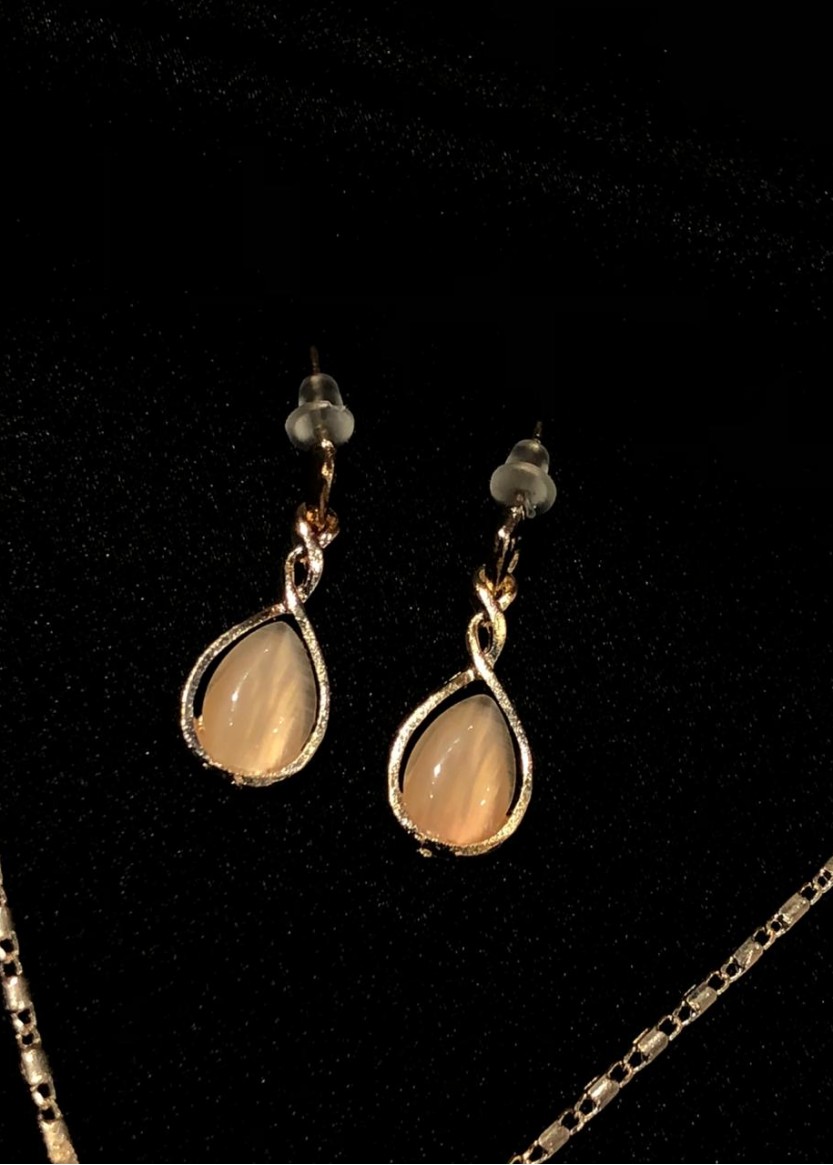 Ожерелье золотое напрокат или продажу в салоне в Краснодаре