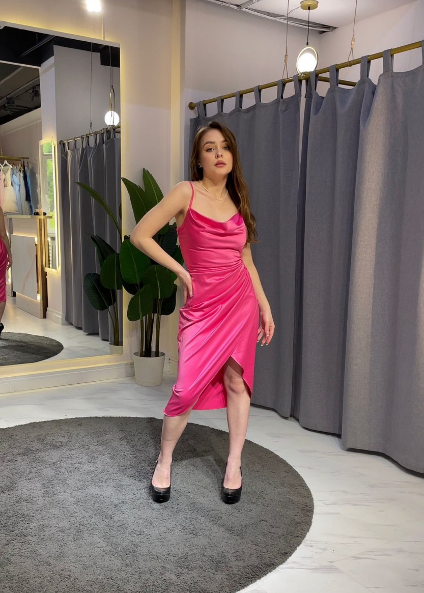 Розовое неоновое коктейльное платье комбинация в Краснодаре