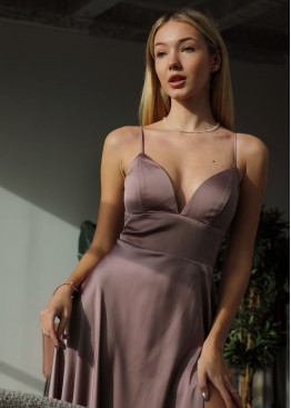 вечернее летящее шелковое платье напрокат Валери Пудра 0424S35