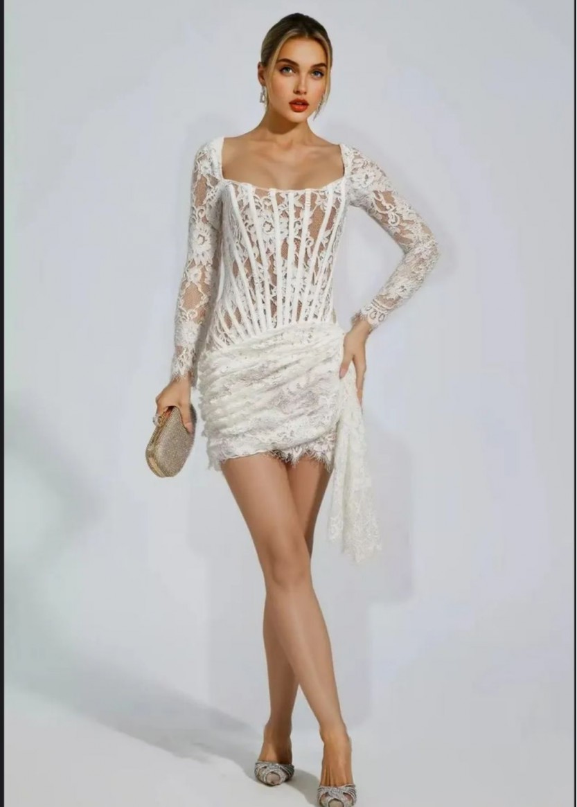 Короткое белое кружевное платье напрокат в Краснодаре