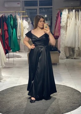 Черное платье большого размера с закрытыми плечами напрокат в Краснодаре — аренда в салоне Окей Дресс с бесплатным подгоном по фигуре Черное платье большого размера с закрытыми плечами напрокат в Краснодаре — аренда в салоне Окей Дресс с бесплатным подгоном по фигуре