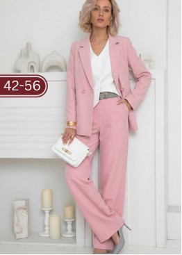 Розовый брючный костюм большого размера напрокат в Краснодаре — аренда в салоне Окей Дресс с бесплатным подгоном по фигуре и длине Розовый брючный костюм большого размера напрокат в Краснодаре — аренда в салоне Окей Дресс с бесплатным подгоном по фигуре и длине