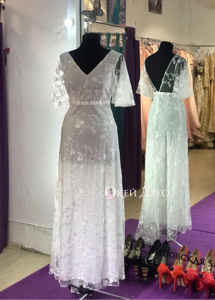 Белое легкое платье без камней